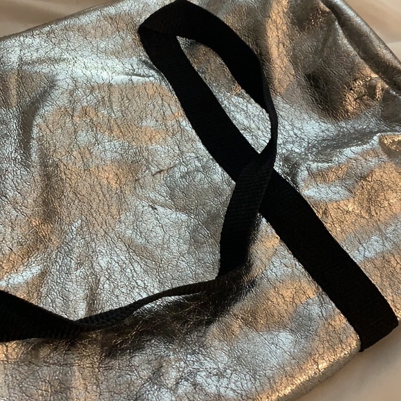 American Apparel Metallic Silver Duffle Bag - Picture 3 of 6
